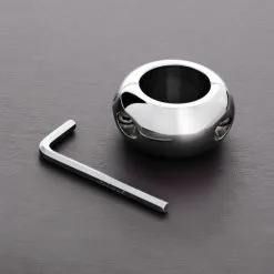 Shots Toys Anneau Ball Stretchers Métallique Oval Ball 10 Shots Toys Anneau Ball Stretchers Métallique Oval Ball -Sextoy Soldes anneau cockring metallique oval ball 30 mm 04