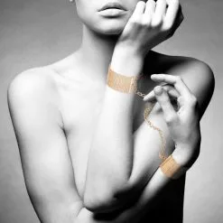 Bijoux Indiscrets Menottes Magnifique -Sextoy Soldes menotte magnifique bijoux indiscret dore 4