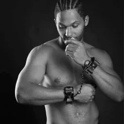 Sportsheets Menottes Nœud Papillon Sincerely -Sextoy Soldes menottes noeud papillon sincerely 05