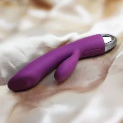 Svakom Vibromasseur Trysta 5 Svakom Vibromasseur Trysta -Sextoy Soldes rabbit trysta svakom violet 3