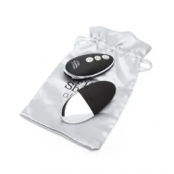 Fifty Shades Of Grey Stimulateur Clitoris Télécommandé Relentless Vibrations -Sextoy Soldes stimulateur clitoris relentless vibrations remote control panty vibe 6